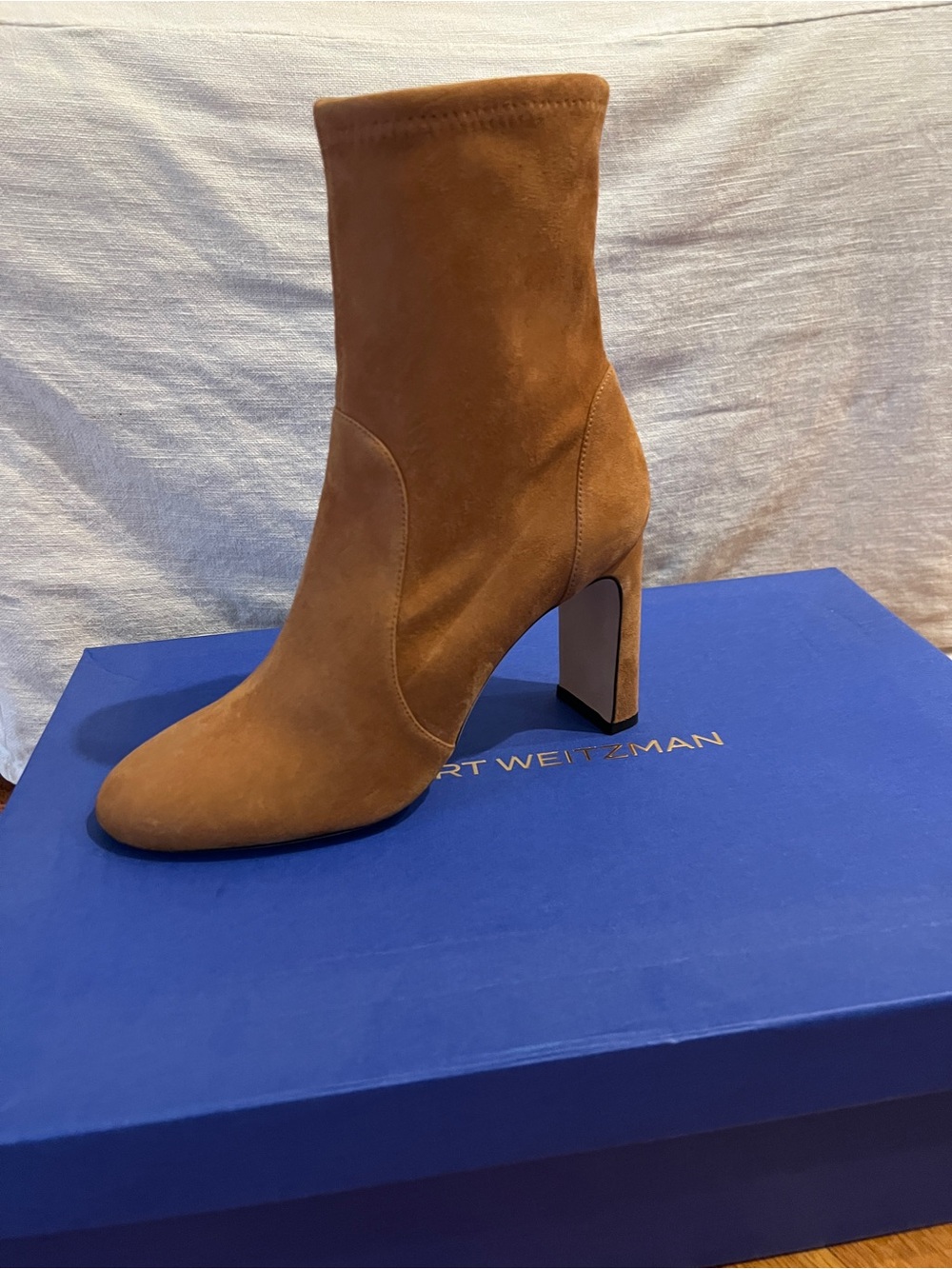 Stuart Weitzman Babette Bootie 85-Tan Suede
